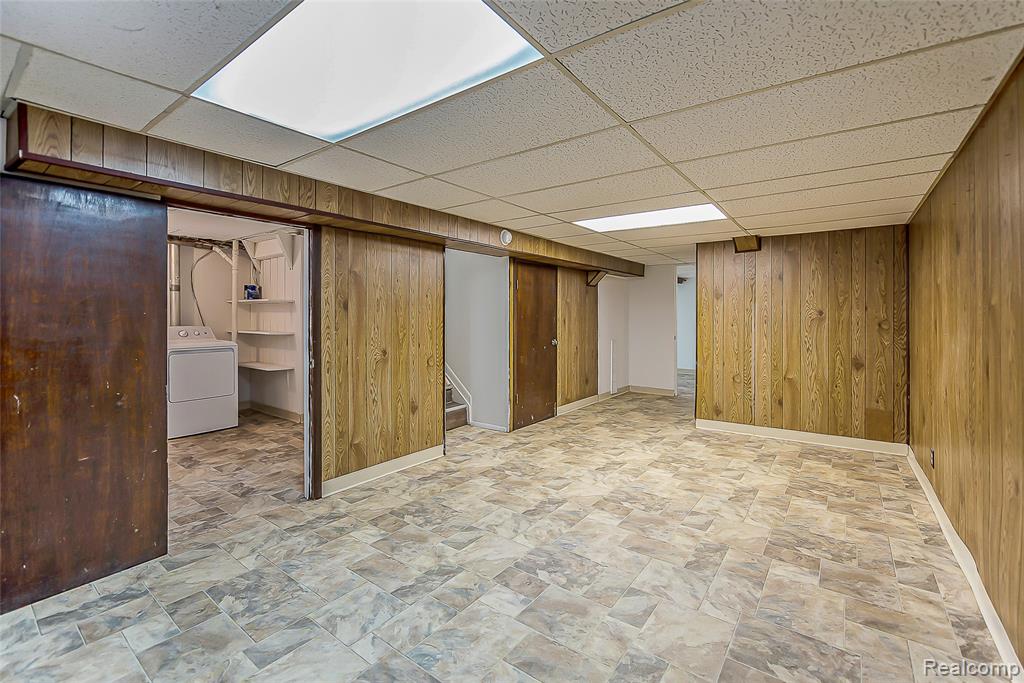 449 Burton Court, Ypsilanti, MI 48197 — Photo 40