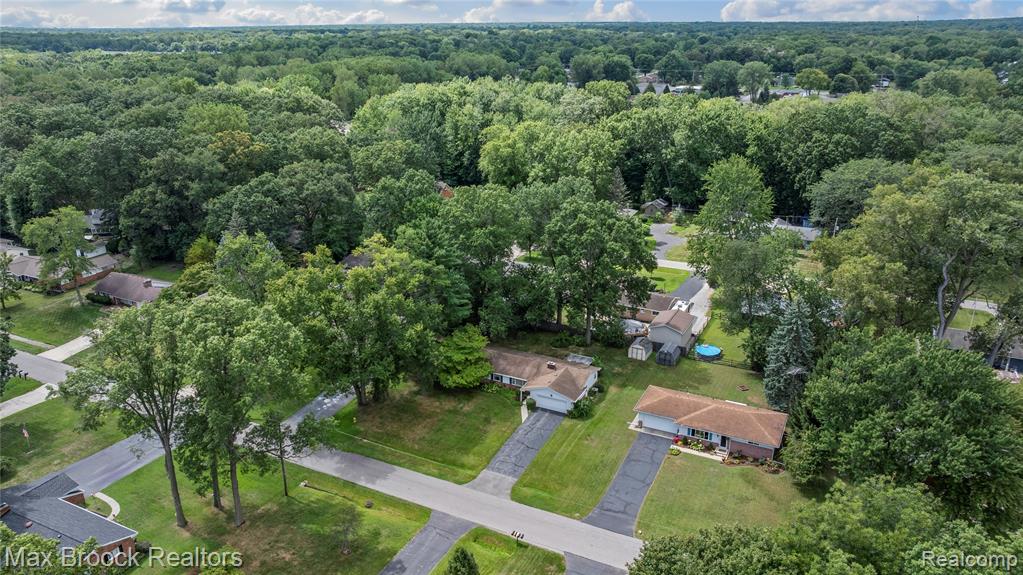 8071 Comanche Trail, Temperance, MI 48182 — Photo 29
