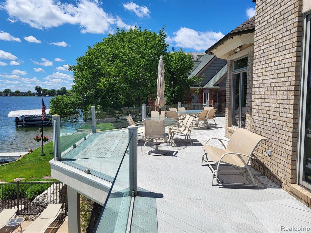 1296 Labrosse Drive, Waterford, MI 48328 — Photo 5