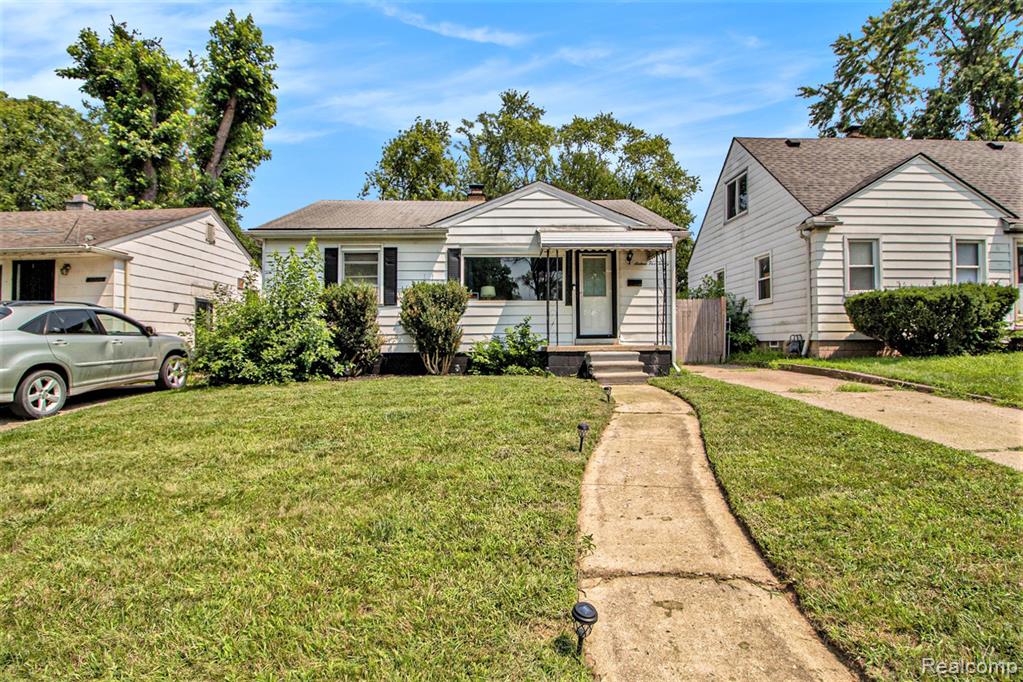 16520 Lenore, Detroit, MI 48219