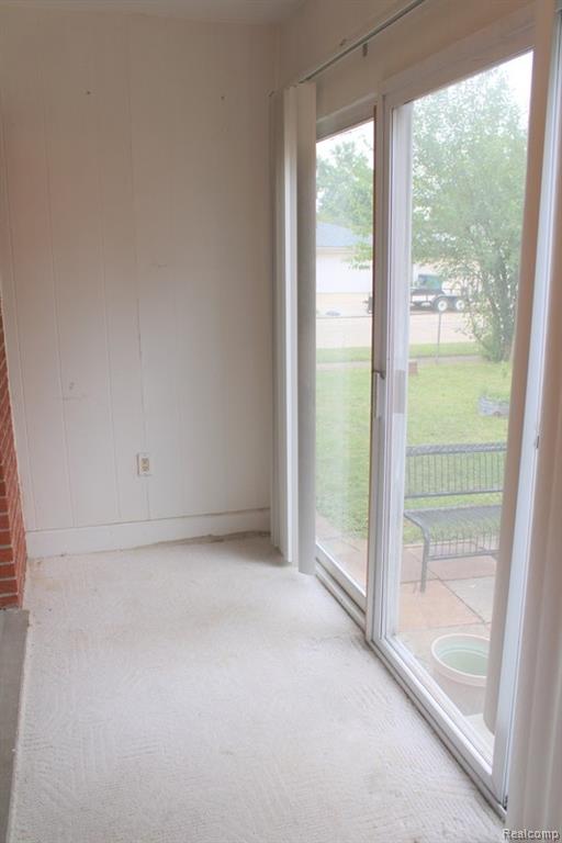 907 Farnham Avenue, Lincoln Park, MI 48146 — Photo 25