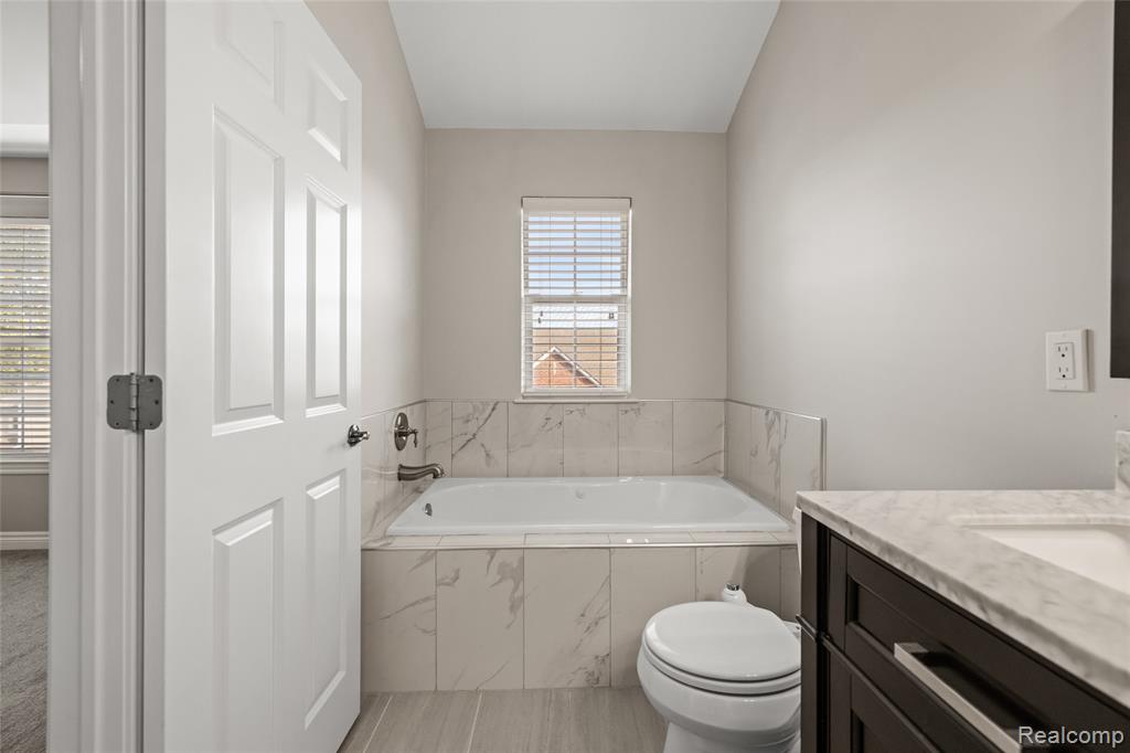 6065 Windemere Lane, Shelby Twp, MI 48316 — Photo 25