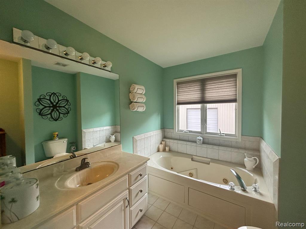7211 Hewitt Road, MI 48032 — Photo 11