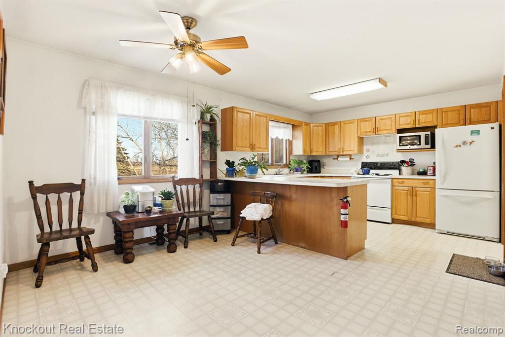 7045 Hospital Road, Freeland, MI 48623 — Photo 13