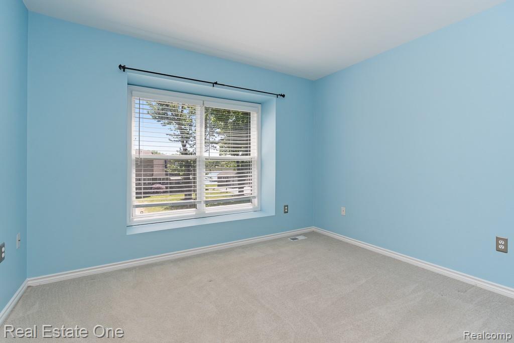 4833 Harding Avenue, Clarkston, MI — Photo 23