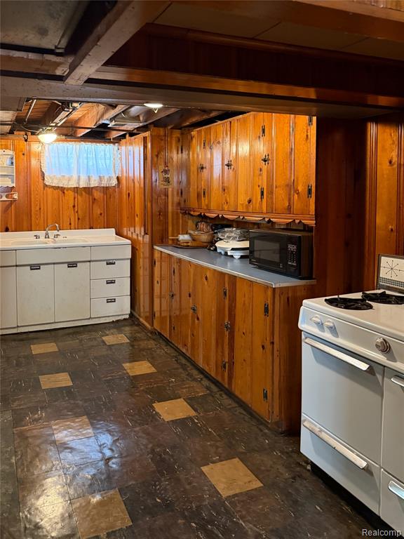 936 Cloverlawn Boulevard, Lincoln Park, MI 48146 — Photo 20