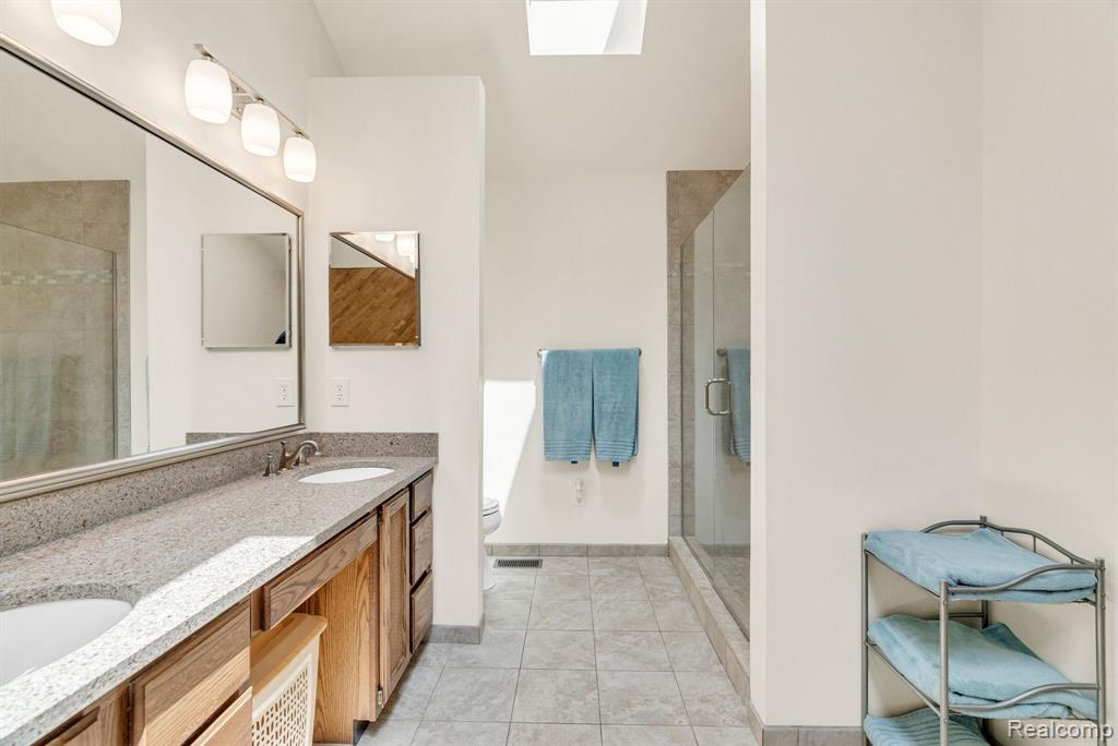 836 BOUTELL Drive, Grand Blanc, MI 48439 — Photo 36
