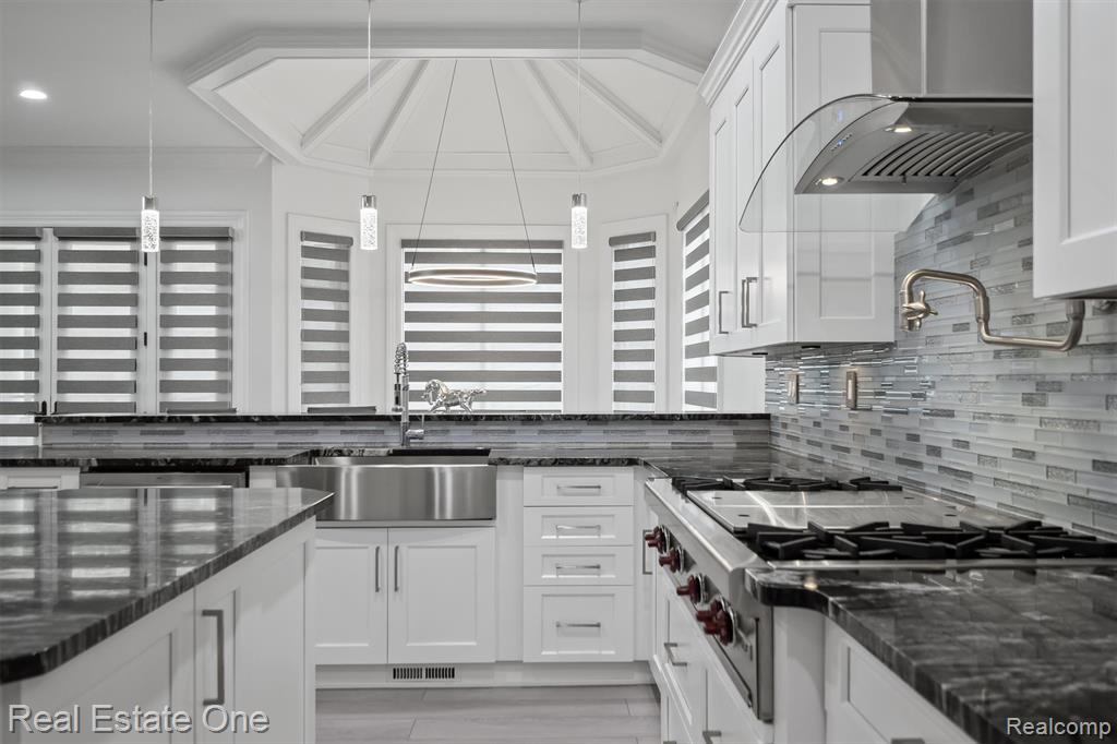 1343 Orchard Ridge Road, Bloomfield Hills, MI 48304 — Photo 16