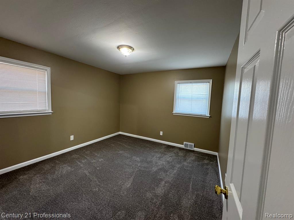 6908 BURNLY Street, Garden City, MI — Photo 15