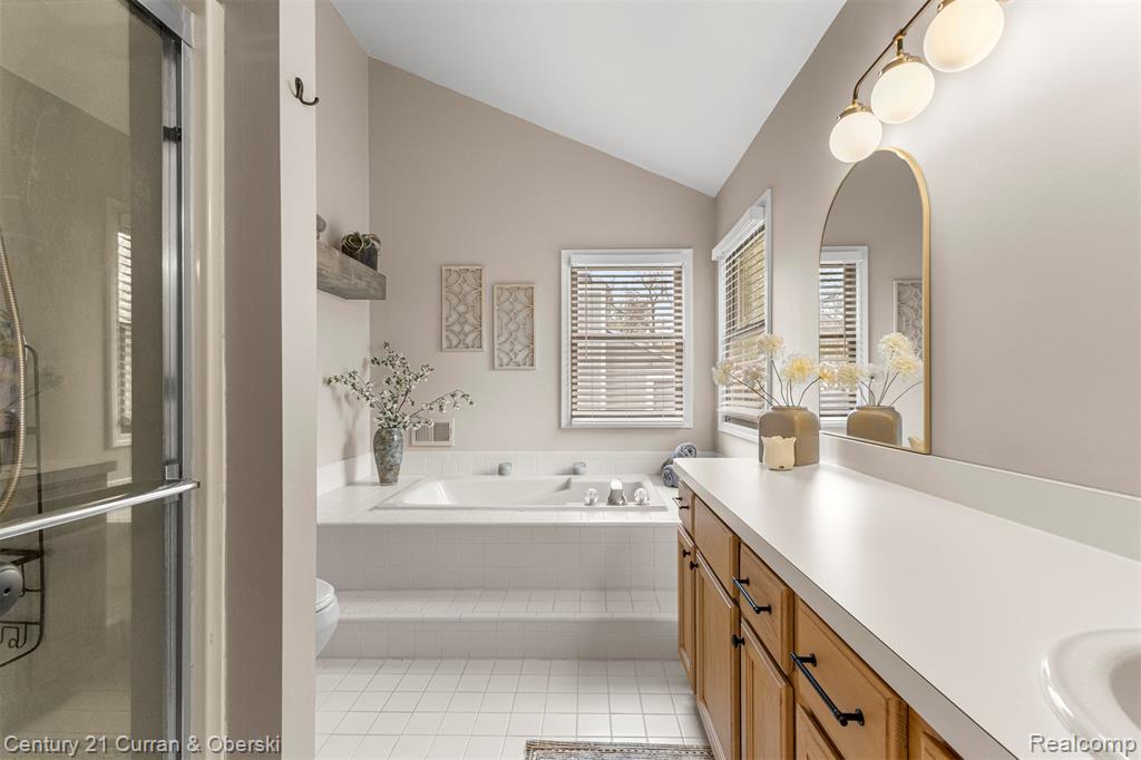 1424 Woodbridge Lane, Wixom, MI 48393 — Photo 50