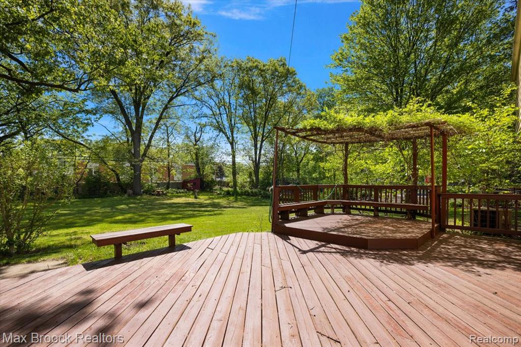 6609 E Knollwood Circle, West Bloomfield, MI — Photo 18