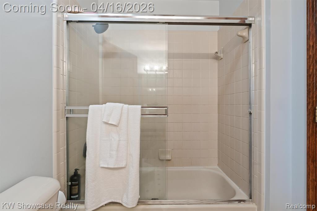 8315 E Allen Road, Fenton, MI 48430 — Photo 36