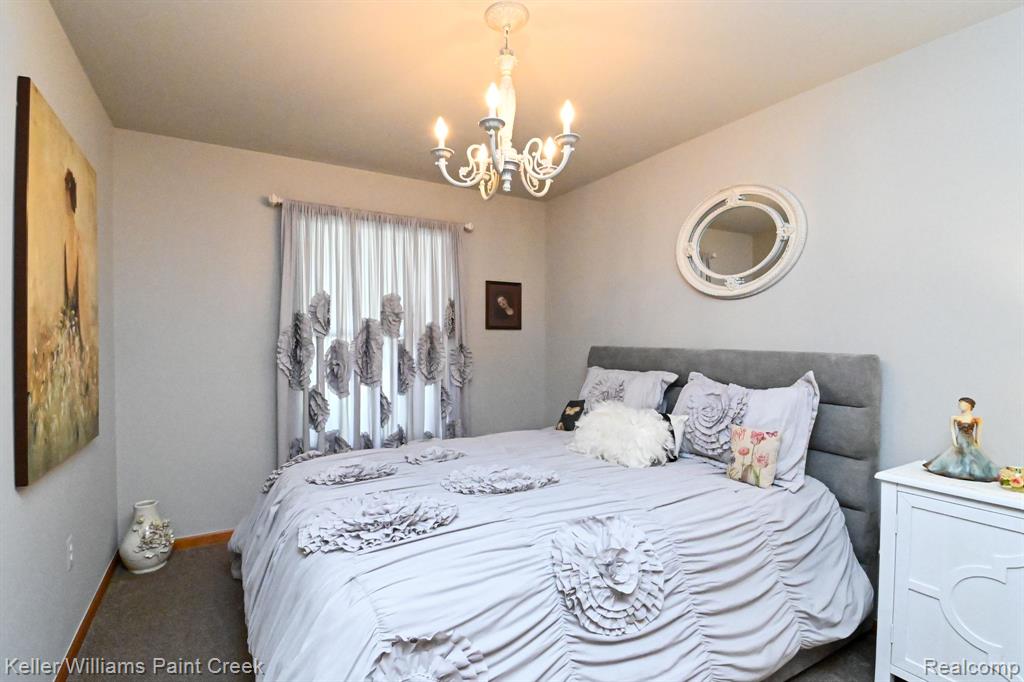 4442 WISTERIA Court, Warren, MI 48092 — Photo 29