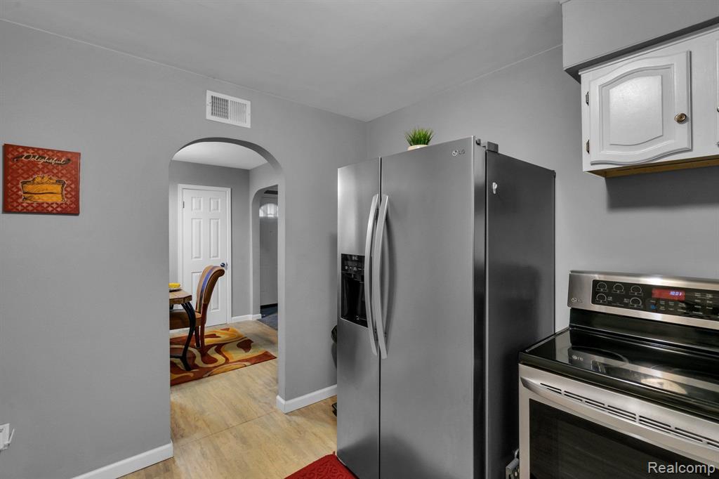 578 WILSON Avenue, Mount Morris, MI 48458 — Photo 10
