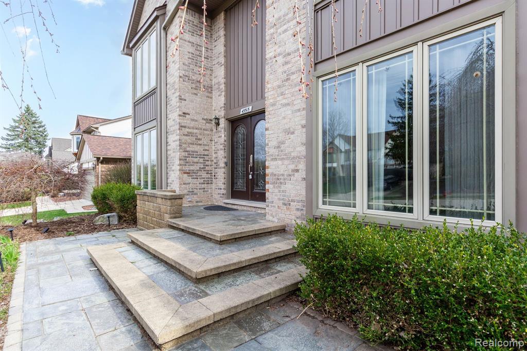 45515 EMERALD FOREST Drive, Novi, MI — Photo 5