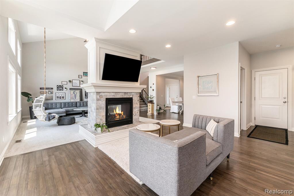 881 W Bay Shore Drive, Oxford, MI 48371 — Photo 9
