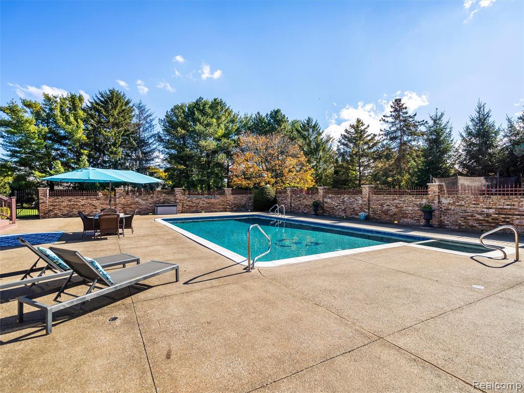 4227 Newcastle Drive, Clarkston, MI 48348 — Photo 64