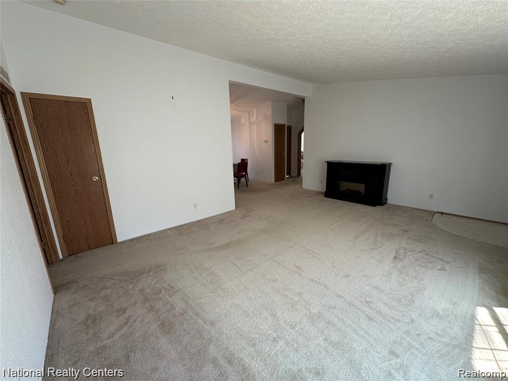 8049 Mckinley Road, Clay, MI 48001 — Photo 6