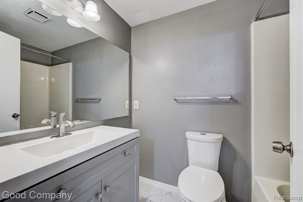 4363 Crooks Road, Royal Oak, MI 48073 — Photo 19
