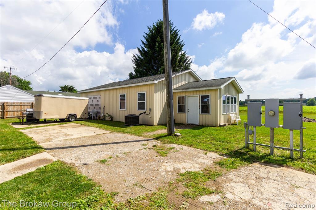 7272 N Lapeer Road, Fostoria, MI 48435 — Photo 36