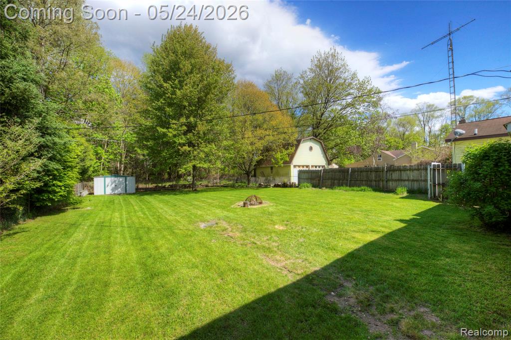 3542 East Street, Hartland, MI 48353 — Photo 4