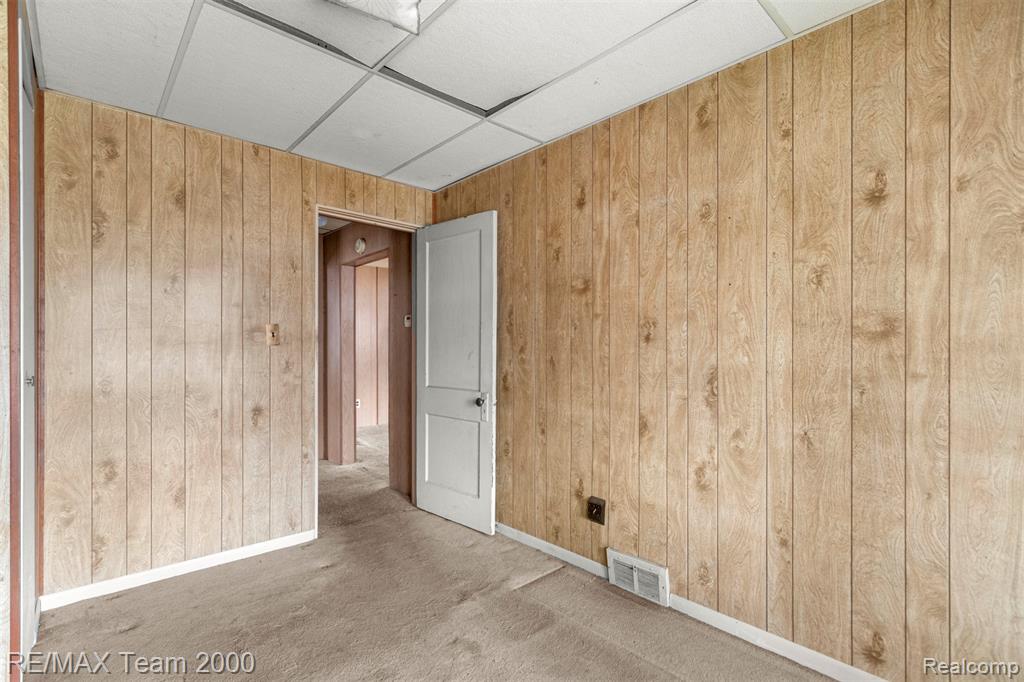 6488 Vaughan Street, Detroit, MI 48228 — Photo 33