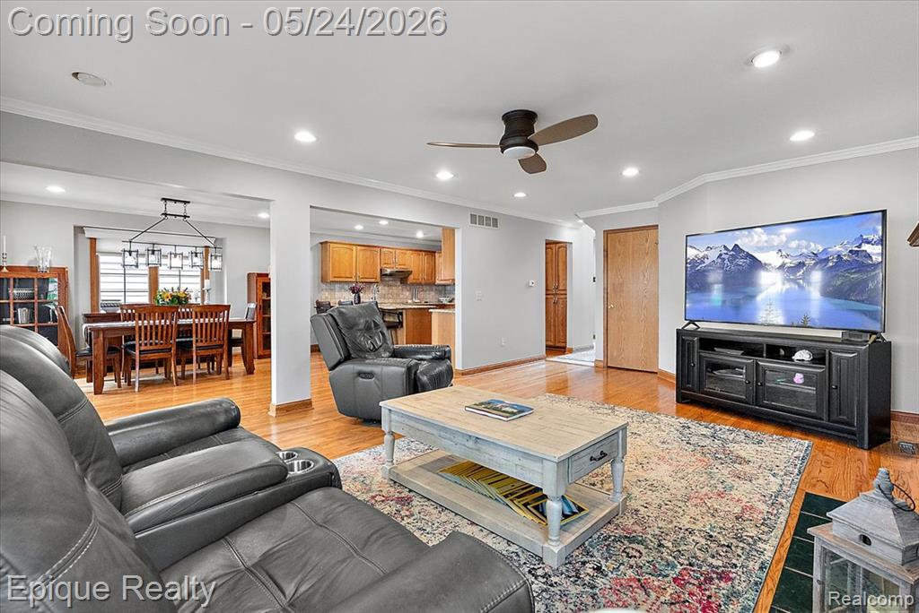 36 Highland Avenue, Lake Orion, MI 48362 — Photo 22