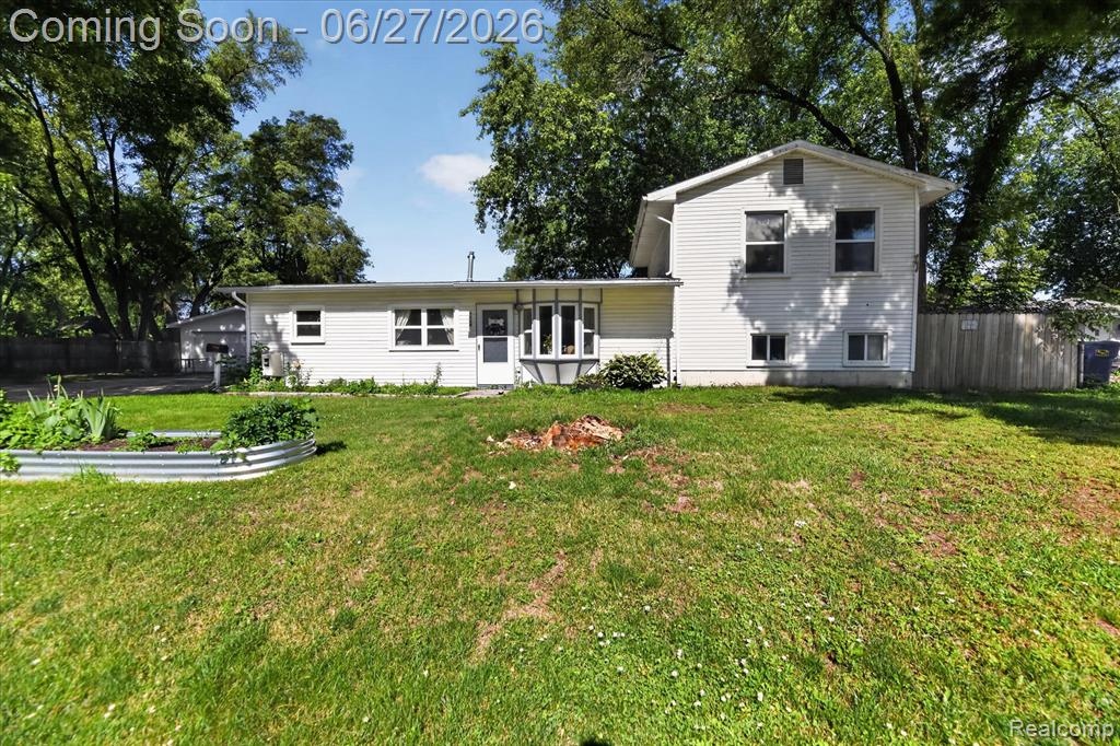 6260 Beth, Brighton, MI 48116 — Photo 5
