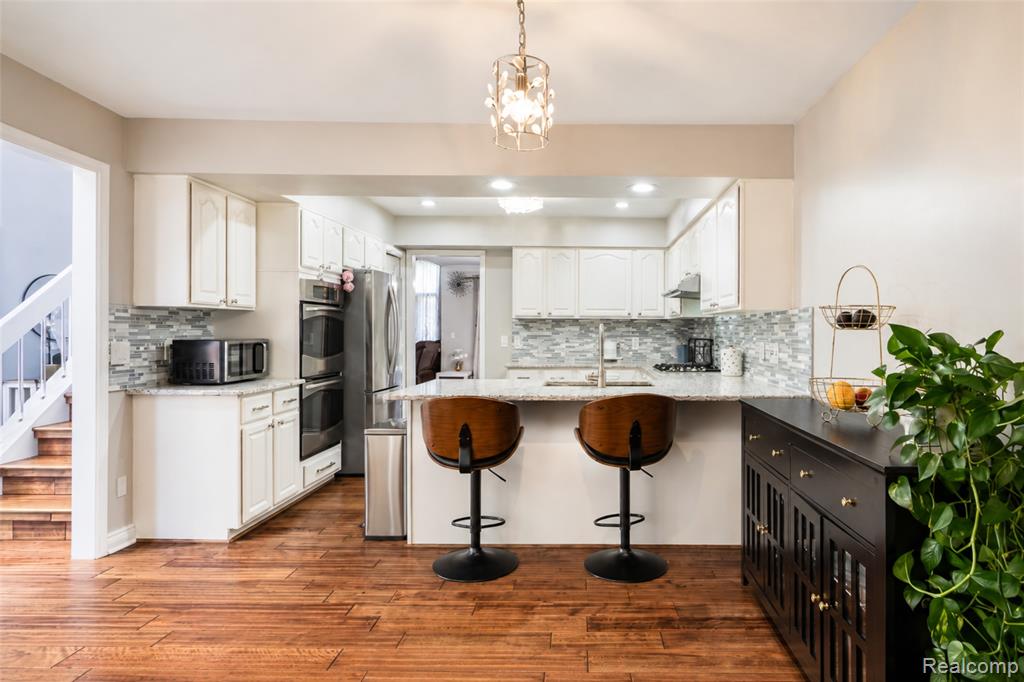 37520 Amber Drive, Farmington Hills, MI 48331 — Photo 19