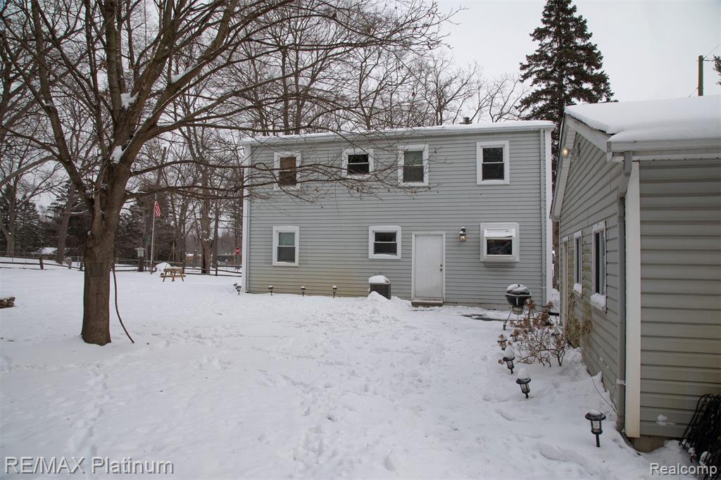 4975 Comstock Street, Commerce Twp, MI 48382 — Photo 18