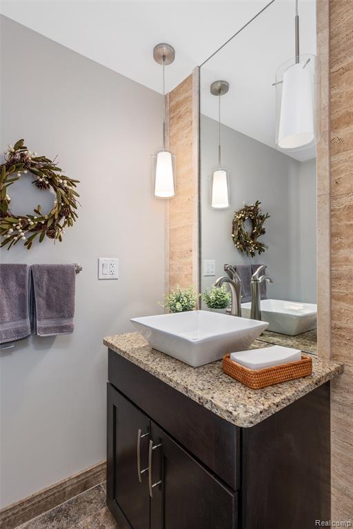 38846 Venetian Drive, Harrison Township, MI — Photo 22