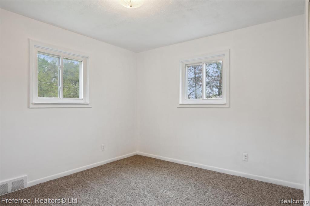 713 Duchess Street, Milford, MI 48381 — Photo 22