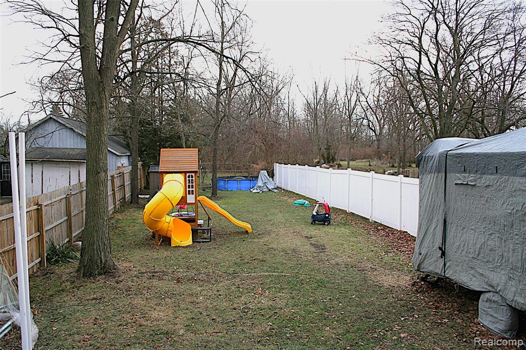 635 Laplaisance Road, Monroe, MI 48161 — Photo 20