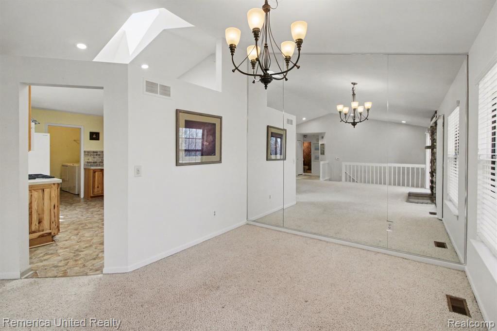 7184 Westchester Road, 125, West Bloomfield, MI — Photo 9