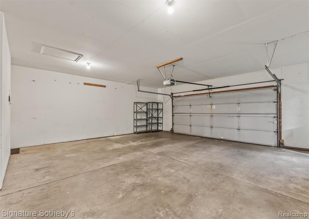 6571 Deer Ridge Drive, Clarkston, MI 48348 — Photo 35