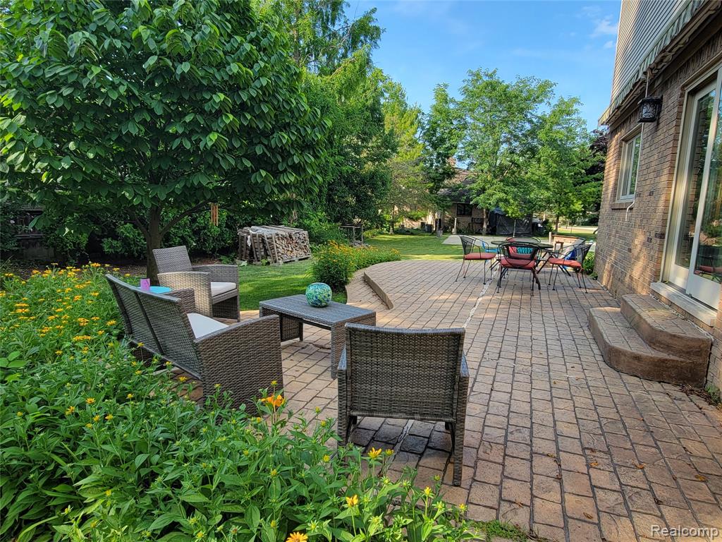 9658 Blauvelt Drive, Grosse Ile, MI 48138 — Photo 27