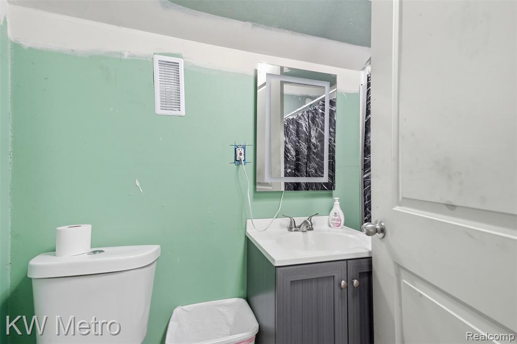 9941 Pinehurst Street, Detroit, MI 48204 — Photo 13