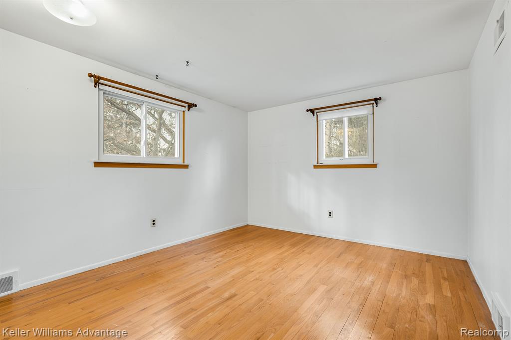 21183 E CHIGWIDDEN Street, Northville, MI 48167 — Photo 21