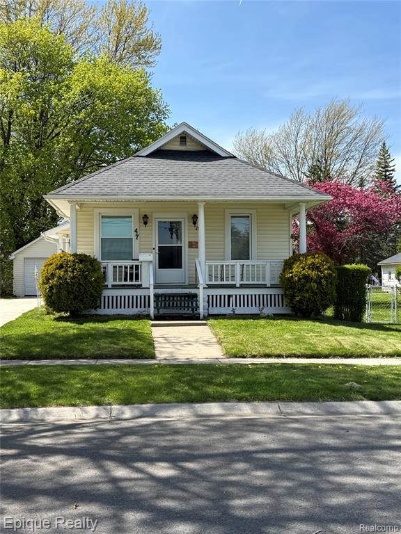 47 14th Street, Port Huron, MI 48060 — front exterior