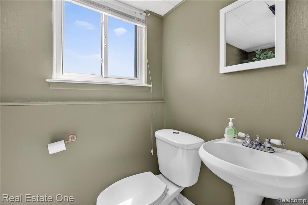 13262 Carol Avenue, Warren, MI 48088 — Photo 21