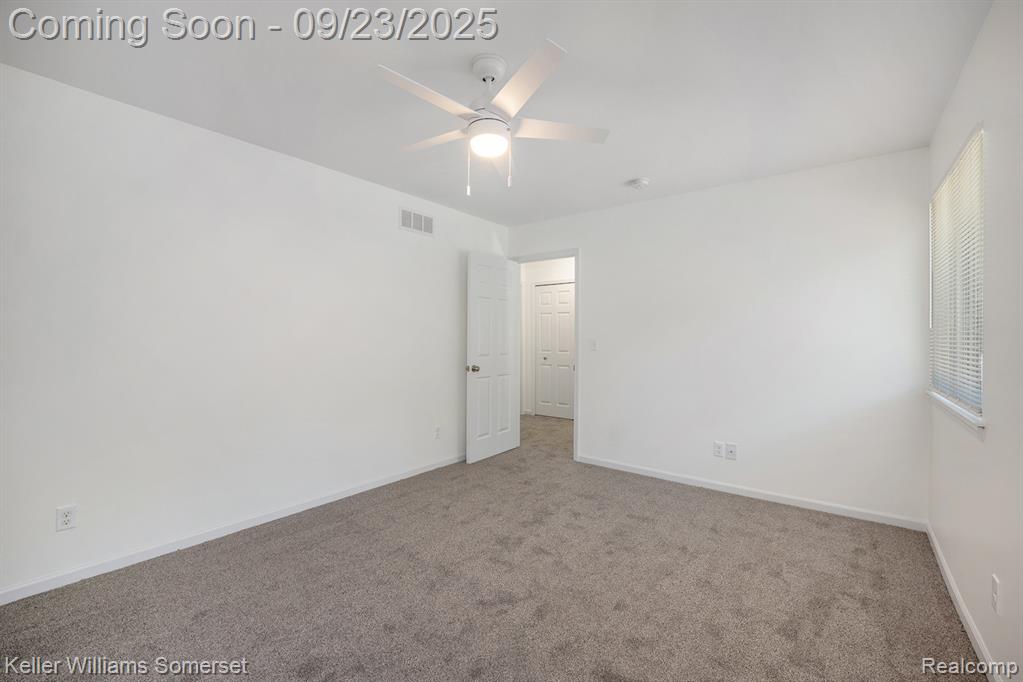 40872 Highpointe Drive, Clinton Twp, MI 48038 — Photo 11