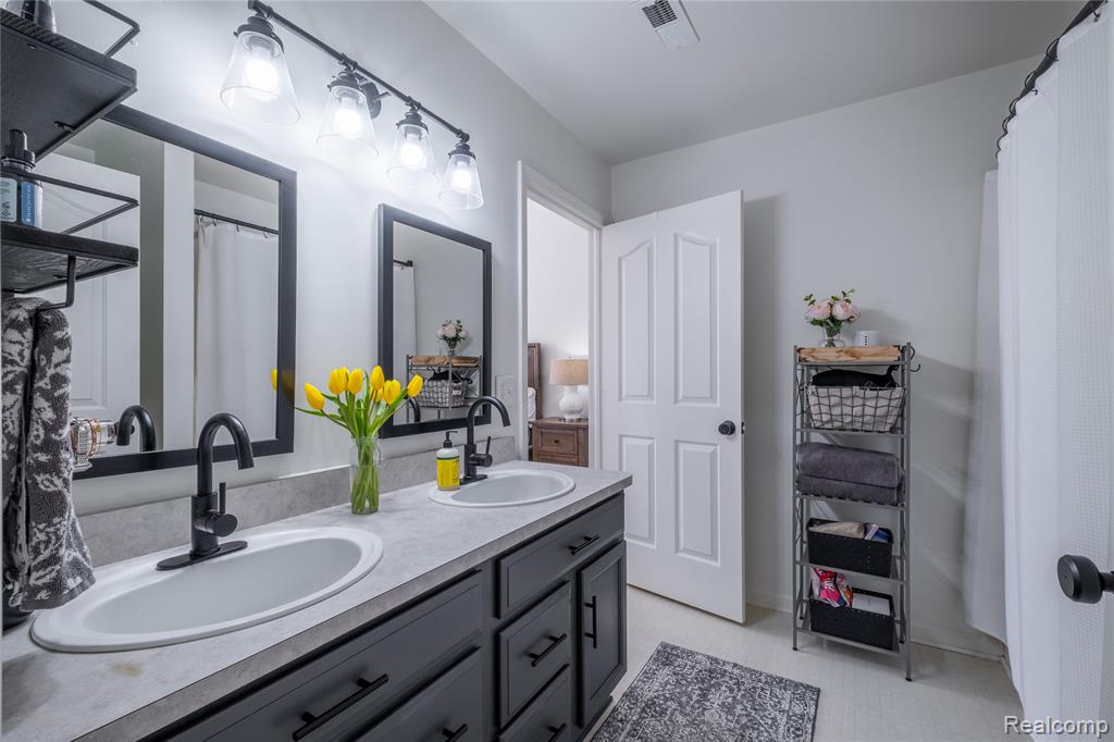 1375 Waverly Drive, White Lake, MI — Photo 19