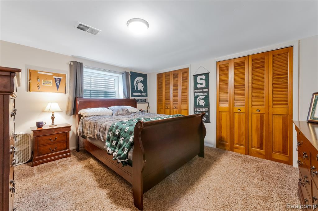 355 Sanders Road, Oxford, MI 48371 — Photo 32