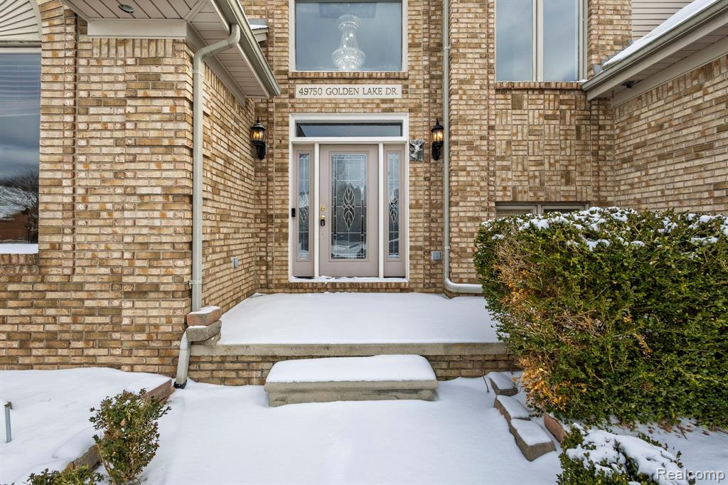 49750 Golden Lake Drive, Shelby Twp, MI 48315 — Photo 2
