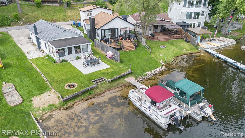 821 SUNRISE PARK Street E, Howell, MI 48843 — Photo 16