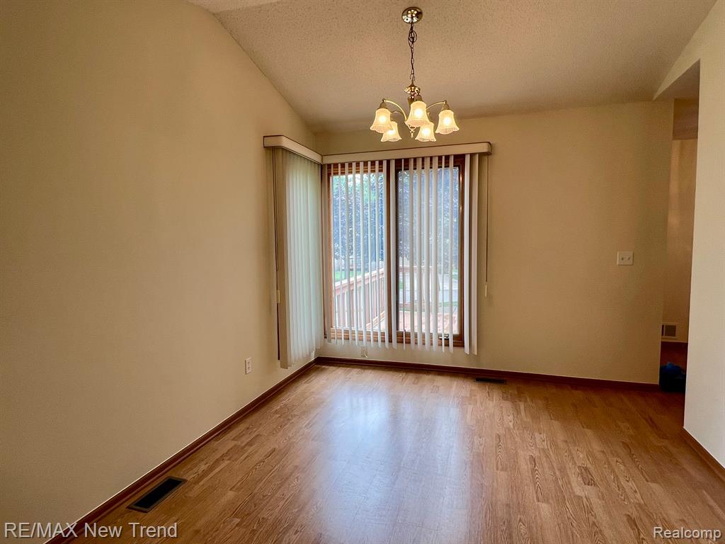 22135 RIVER RIDGE Trail, Farmington Hills, MI 48335 — Photo 6