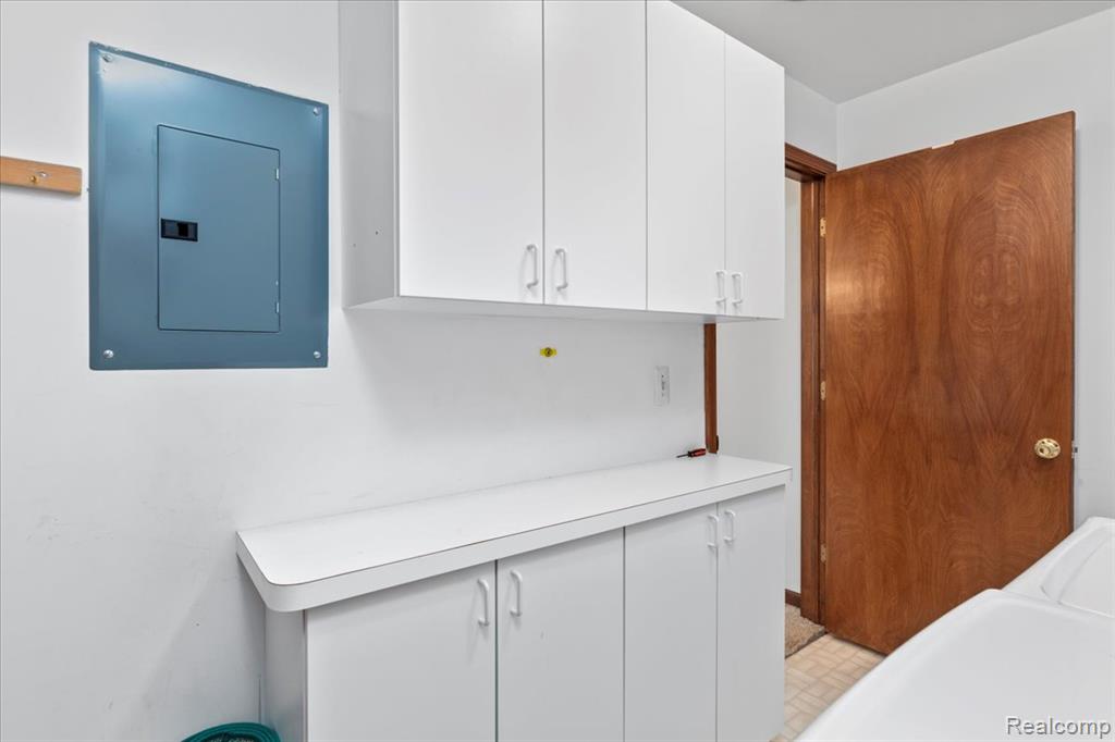 9200 RIVER Road, 3, Clay, MI 48001 — Photo 32