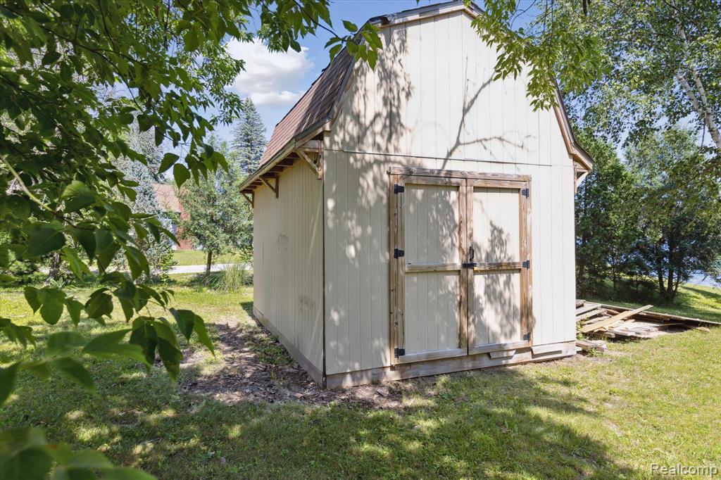 5020 Main Street, MI — Photo 36