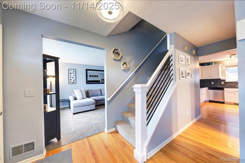 117 Turtle Trace, Pinckney, MI 48169 — Photo 2