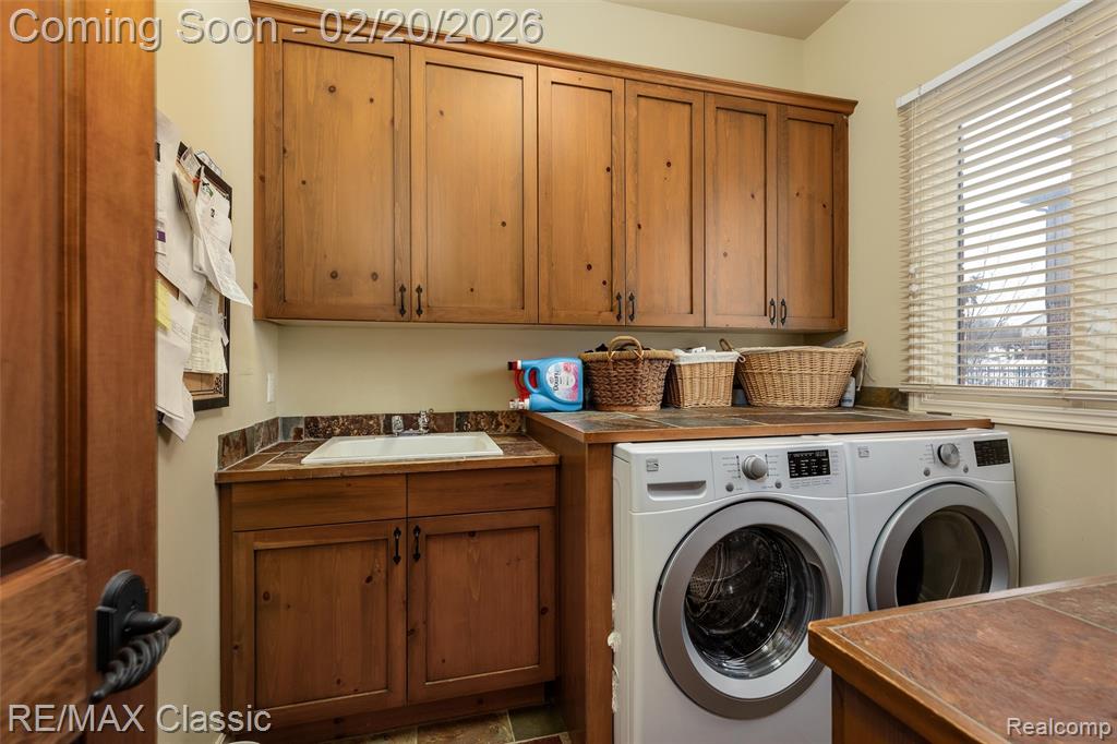 17905 Parkshore Drive, Northville, MI 48168 — Photo 36